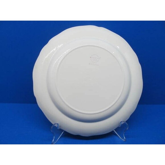 Wedgwood Of Etruria And Barlaston Queens Shape 8 1/4" Salad Plate - Picture 5 of 8